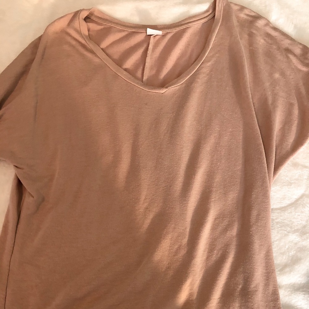 Pale pink 3/4 sleeve sweater